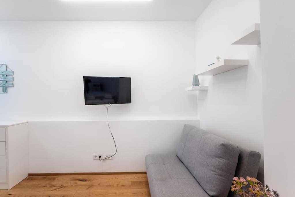 Cozy Studio 5Min To Center By Hm Vienna Esterno foto